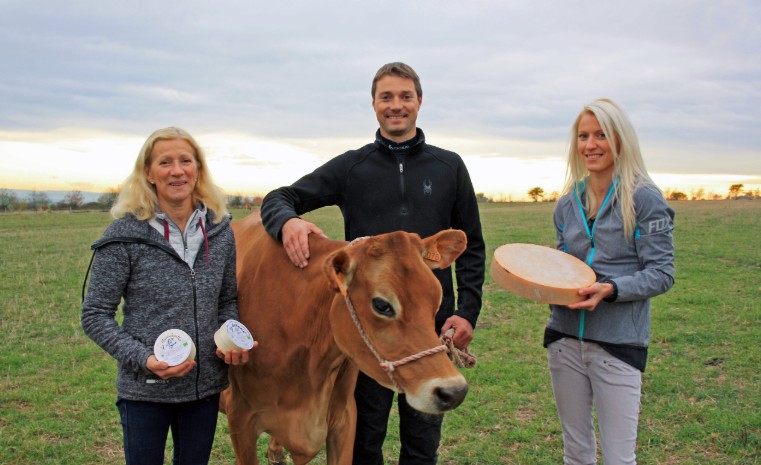 agriculteurs et producteurs de fromage et lait à berrwiller