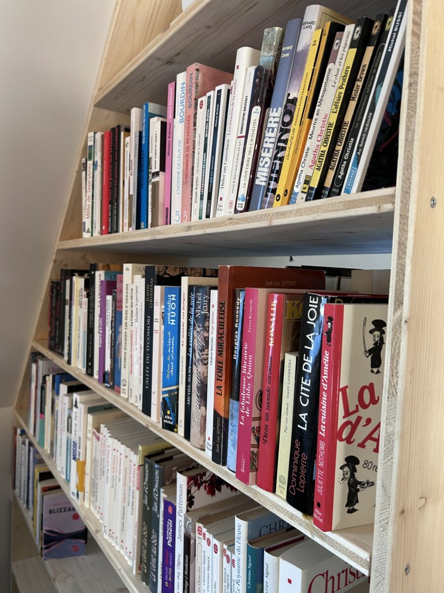 coin lecture avec livres