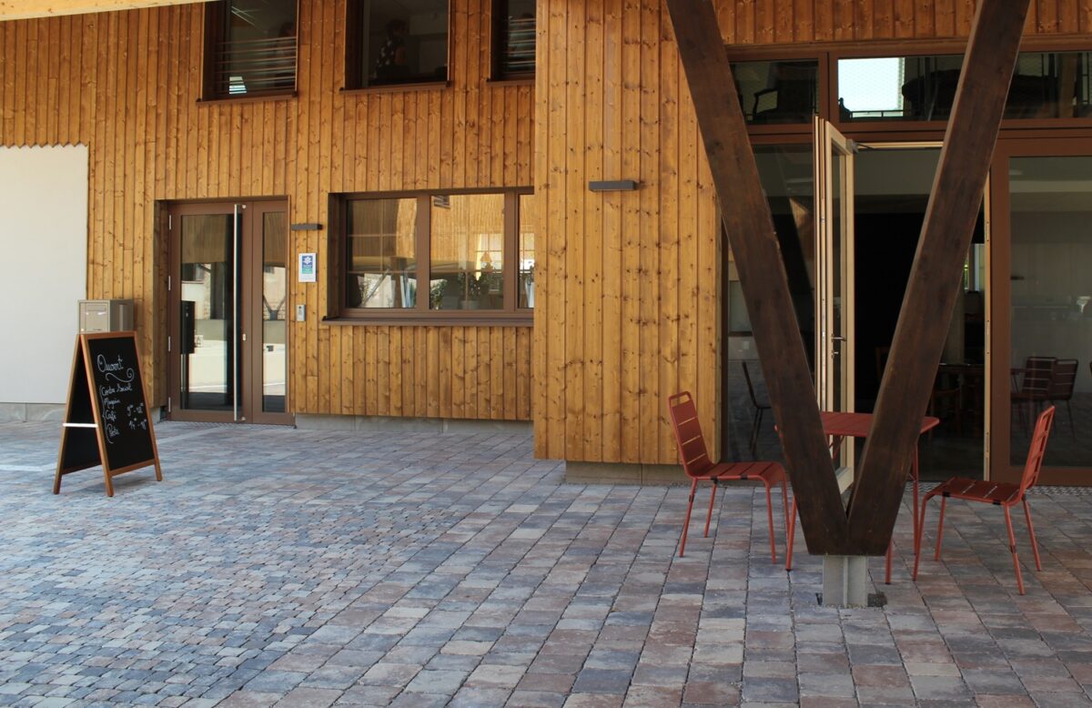entrée du bâtiment du centre social de la forge à berrwiller